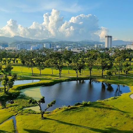 Dreamy 2Br Condo, With A Golf Course View Cebu Екстер'єр фото