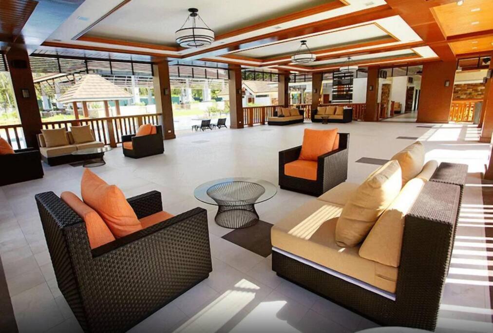 Dreamy 2Br Condo, With A Golf Course View Cebu Екстер'єр фото